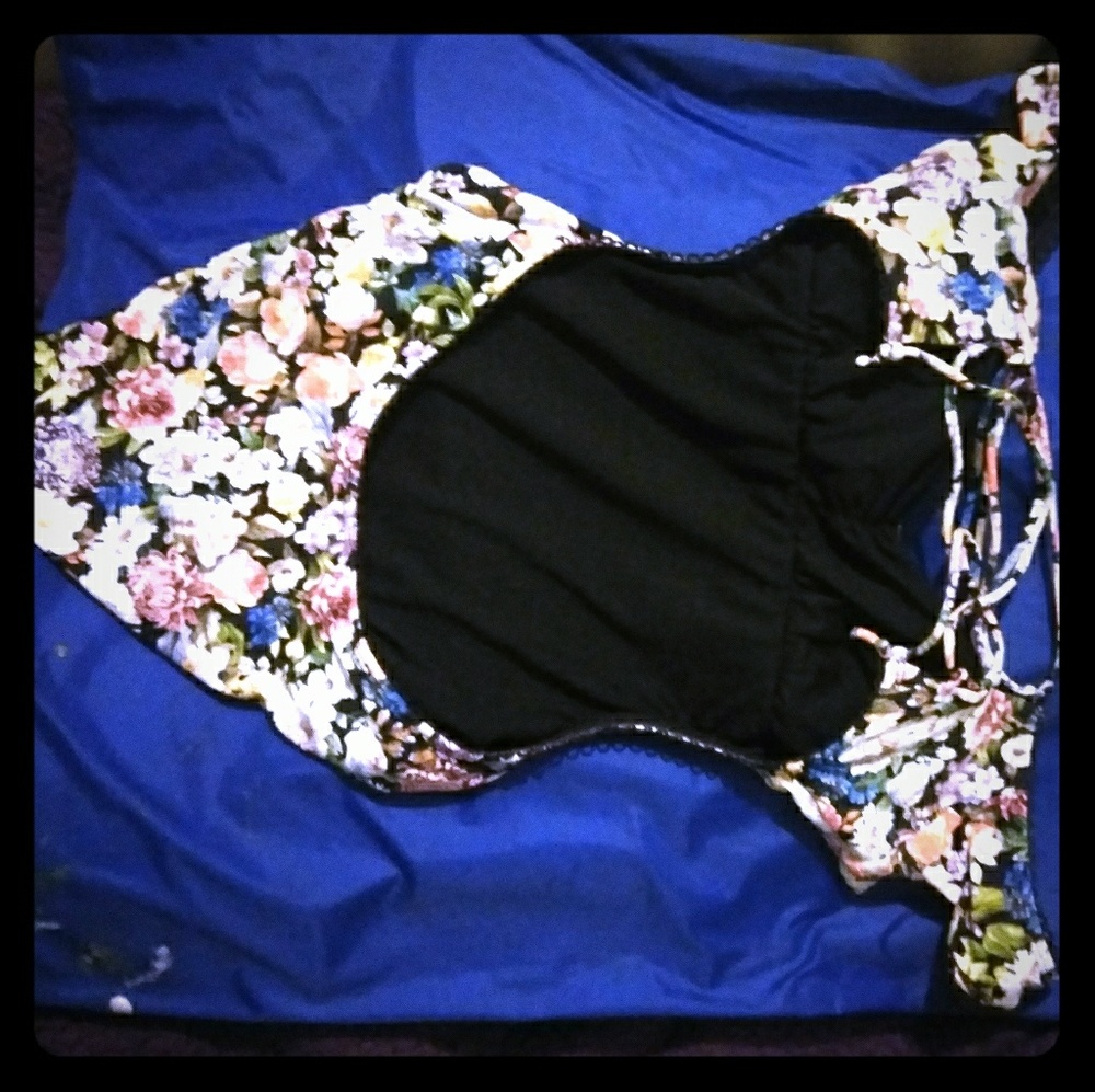Swim suit